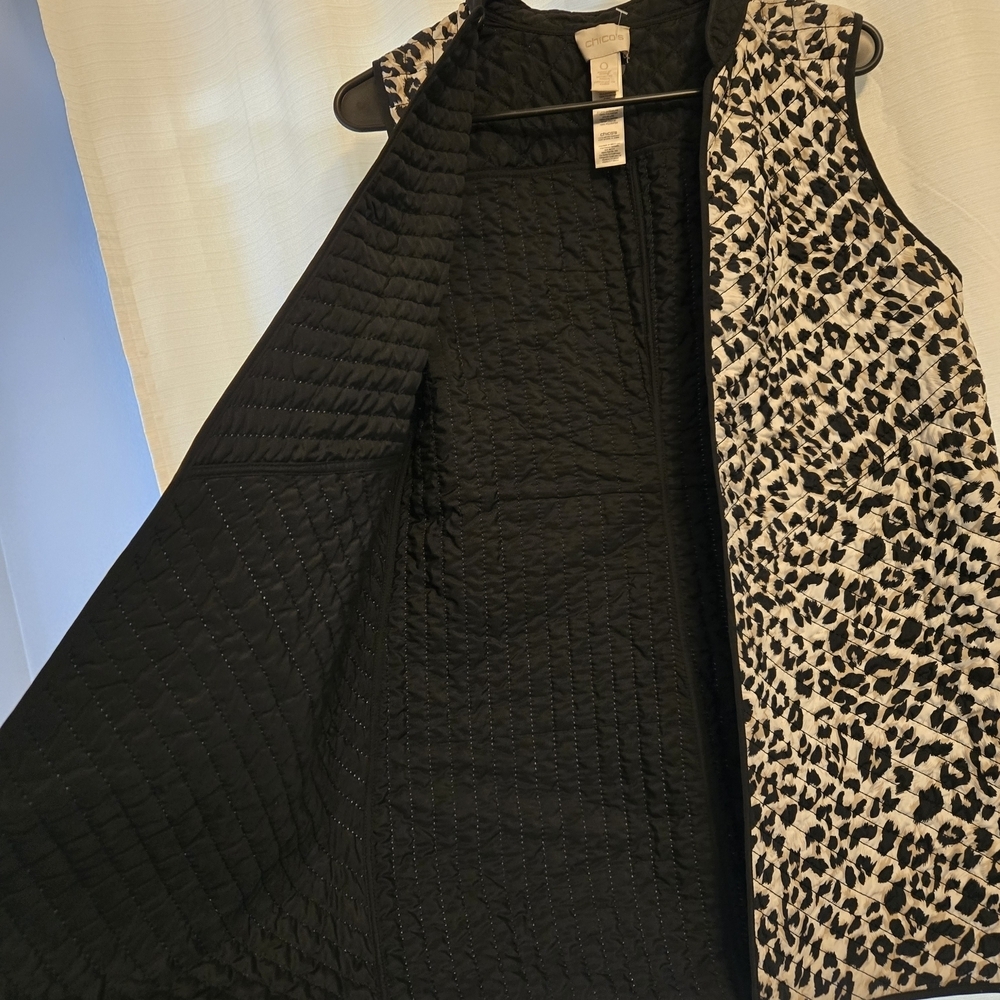 Chico's Black and Cheetah Quilted Tank Vest, Small, Size 0. NWOT. - Picture 3 of 6